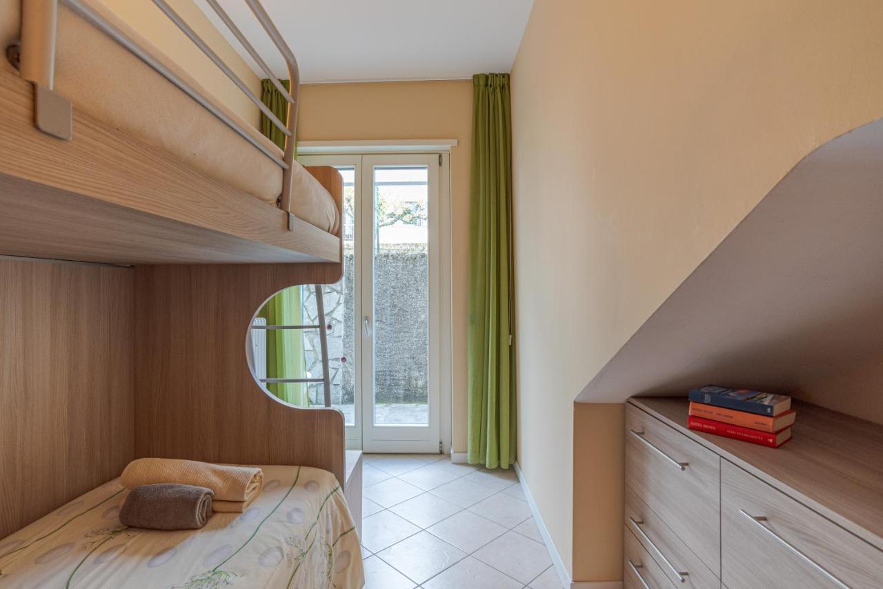 Lake Como Apartment With Balcony And Private Parking Ossuccio Exterior photo